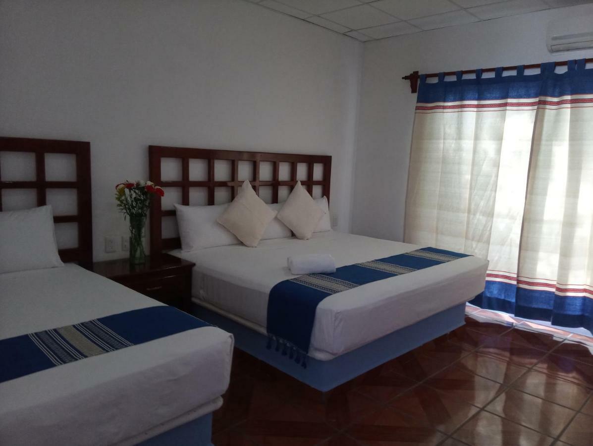Hotel D Abril